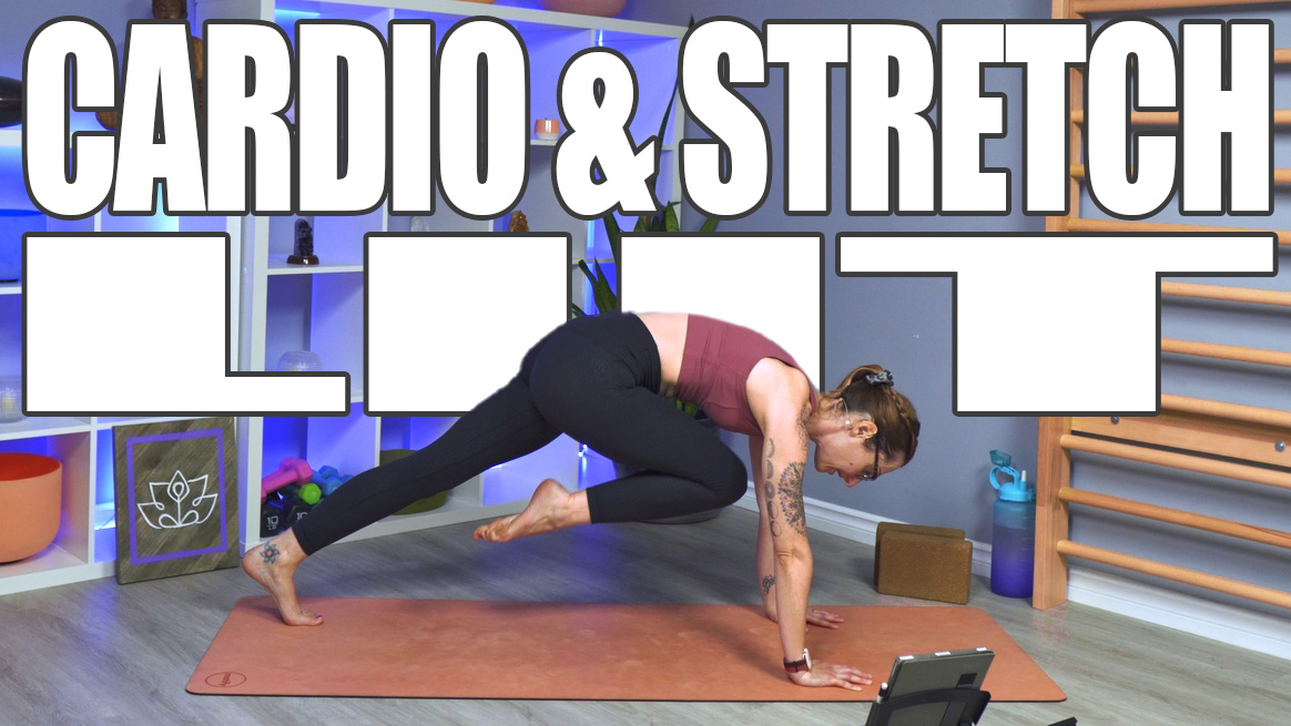 Carole Carter from Living Lotus Online on yoga mat demonstrating plank with knee to tricep low impact interval training movement